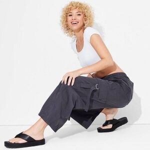 Wild Fable - Women's Mid-Rise Wide Leg Cargo Pants - Wild Fable Hematite